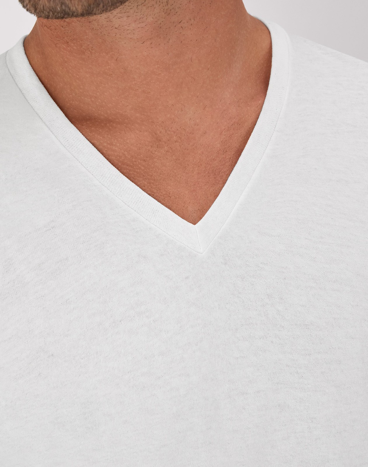 Hanes Men’s FreshIQ Undershirt 6-Pack V-Neck Men’s Shirts TAGLESS Comfort Soft