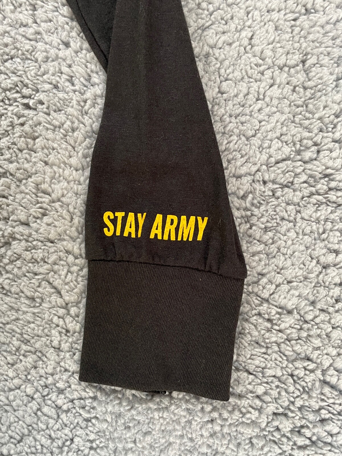 District Perfect Tri Black Crew Neck T Shirt STAY ARMY VICTORY Graphic Size M