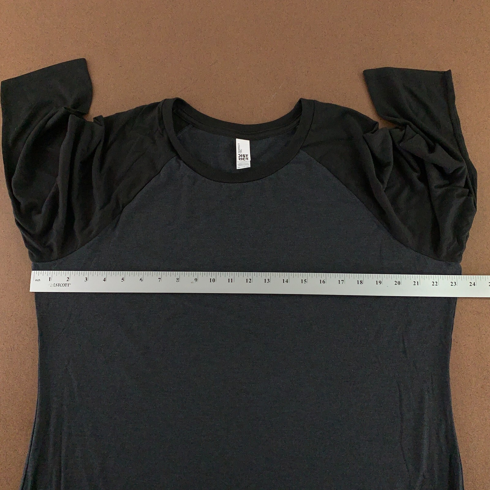 District Perfect Tri Men’s Size XXL Charcoal Black 3/4 Raglan Sleeve T-Shirt New