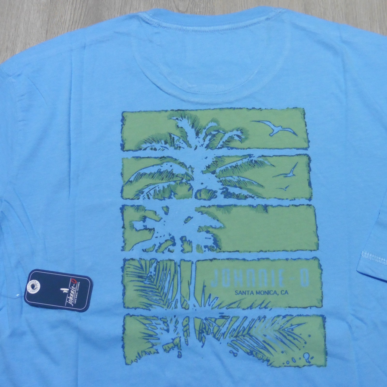 JOHNNIE O Mens M MEDIUM T SHIRT PALM PARADISE MALIBLU GOLF BLUE SANTA MONICA TEE