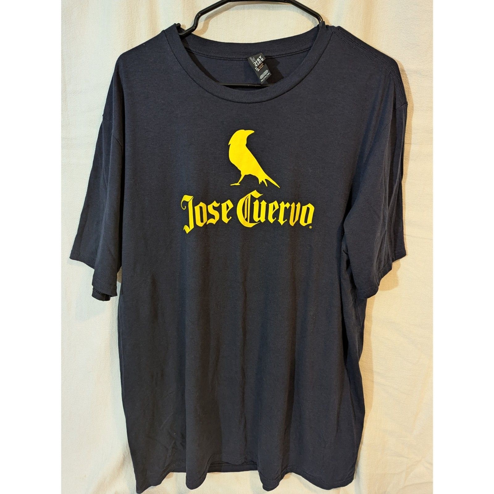 Jose Cuervo Tequila Logo Graphic T-Shirt Men’s 2XL Black District Perfect Tri