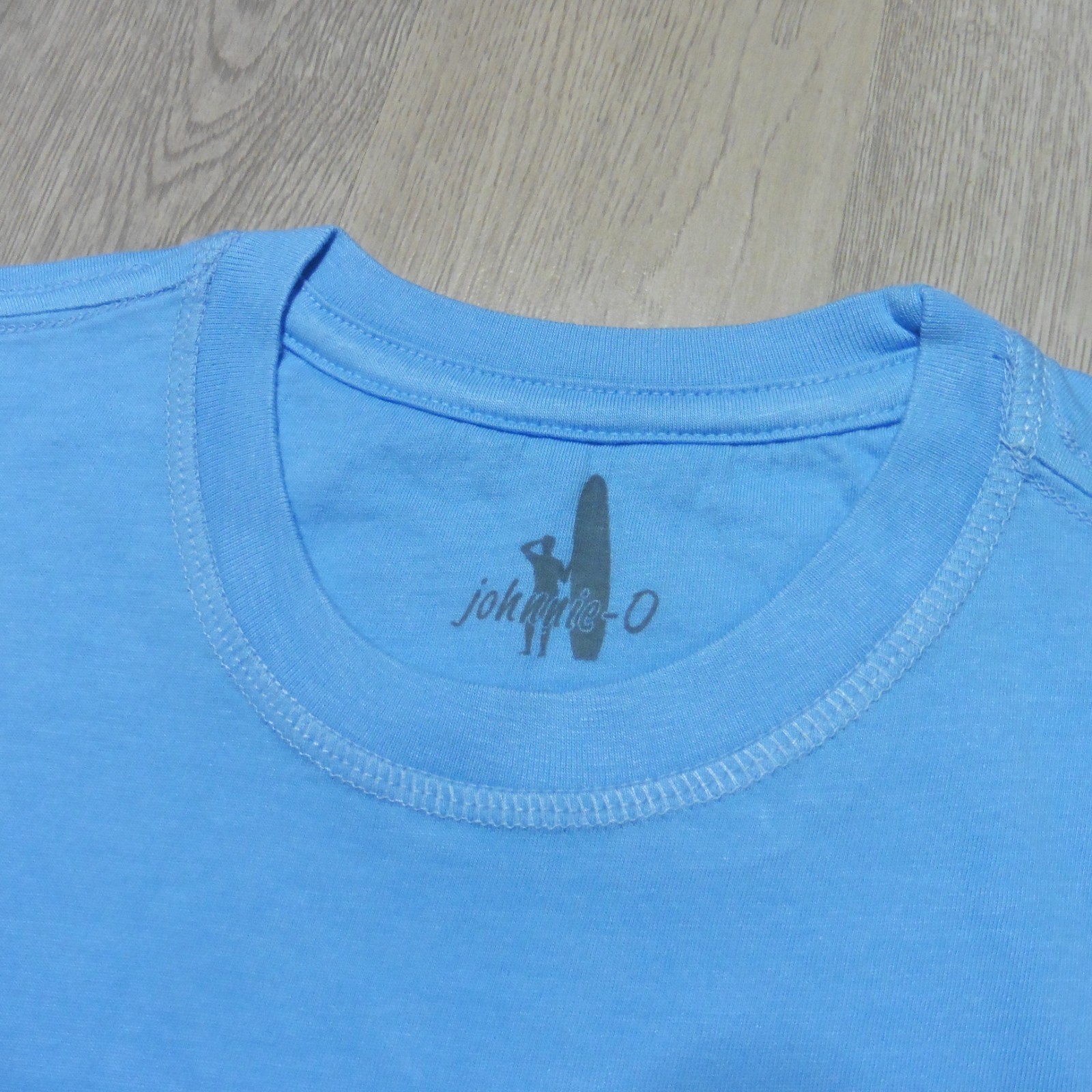 JOHNNIE O Mens M MEDIUM T SHIRT PALM PARADISE MALIBLU GOLF BLUE SANTA MONICA TEE