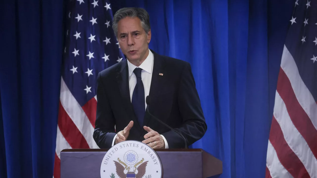 بلينكن: الولايات المتحدة تسلم أوكرانيا كل ما تحتاجه لإنجاح هجومها المضاد