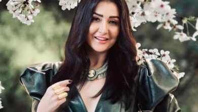 غادة عبد الرازق تعلن سرقة هاتفها وتعرضه للاختراق