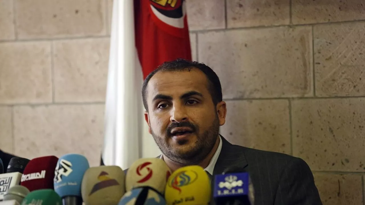 "أنصار الله": الاقتصاد يحتاج تخصيص الإيرادات النفطية لمعالجة المشكلات وفي مقدمتها الرواتب