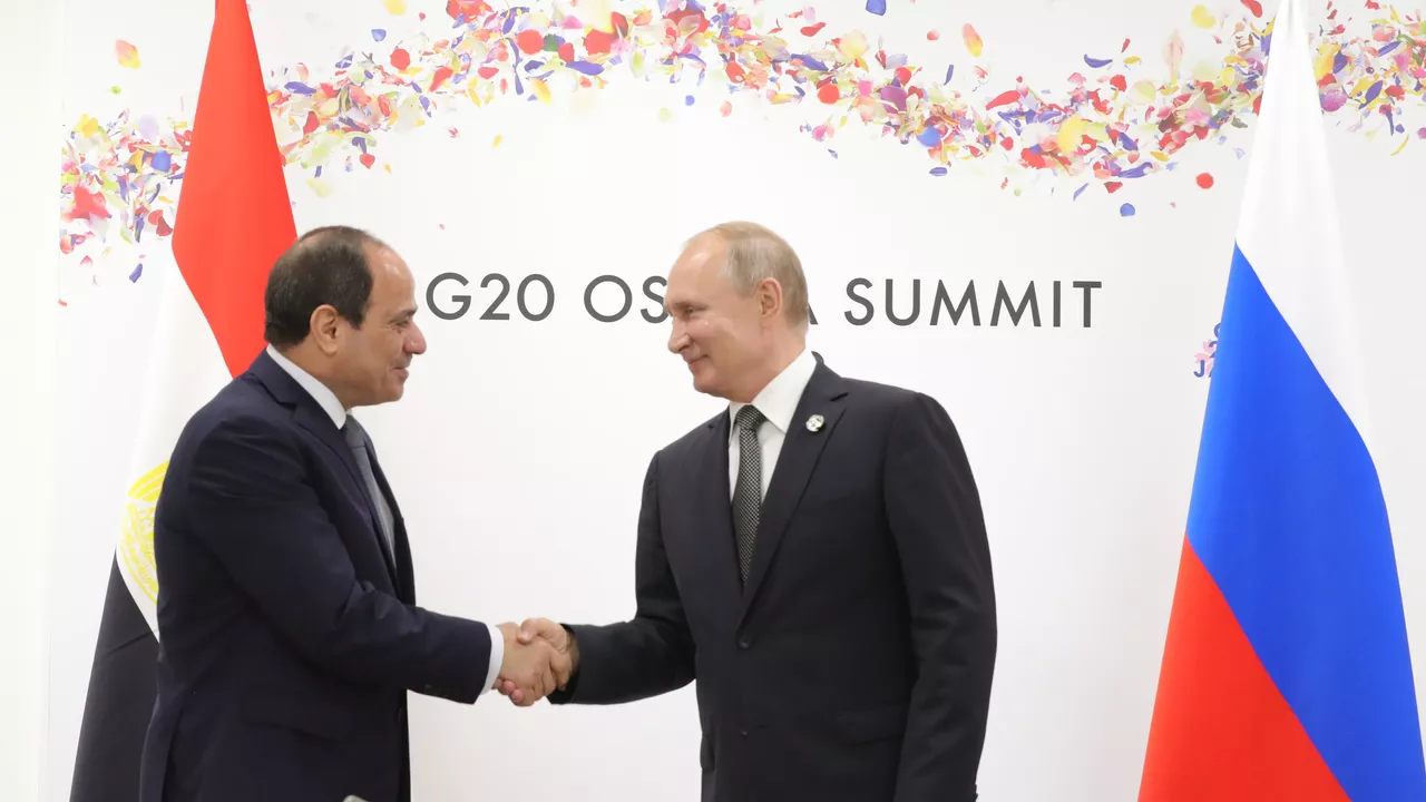 السيسي: مصر حريصة على تلبية دعوات الرئيس الروسي فيما يخص التعاون المشترك