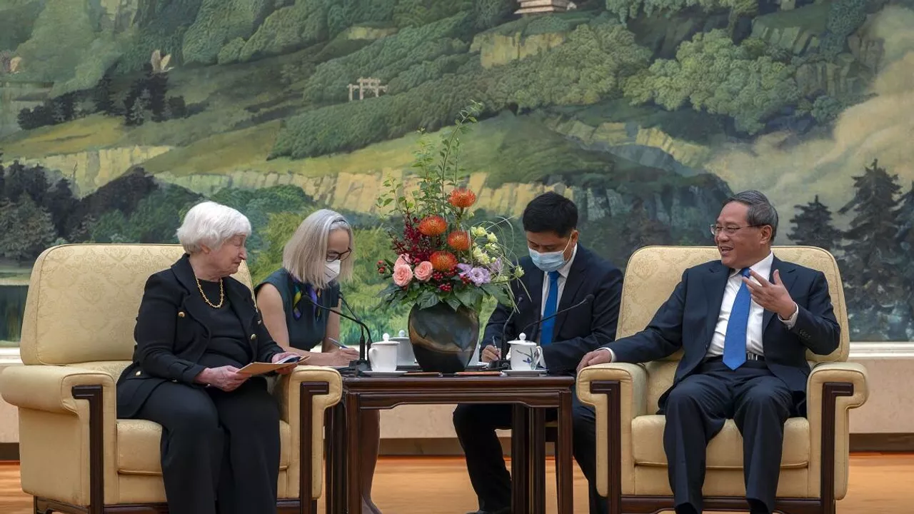 رئيس مجلس الدولة الصيني لوزيرة الخزانة الأمريكية: مستقبل العالم يعتمد على العلاقة بين بكين وواشنطن