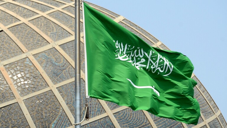 السعودية..إقالة مسؤول في سفارة بنغلاديش بسبب الإساءة لعاملات منازل