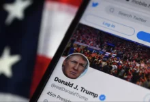ترامب ينشر على "إكس" لأول مرة منذ عام 2021 ويرفق صورته الجنائية في سجن فولتون