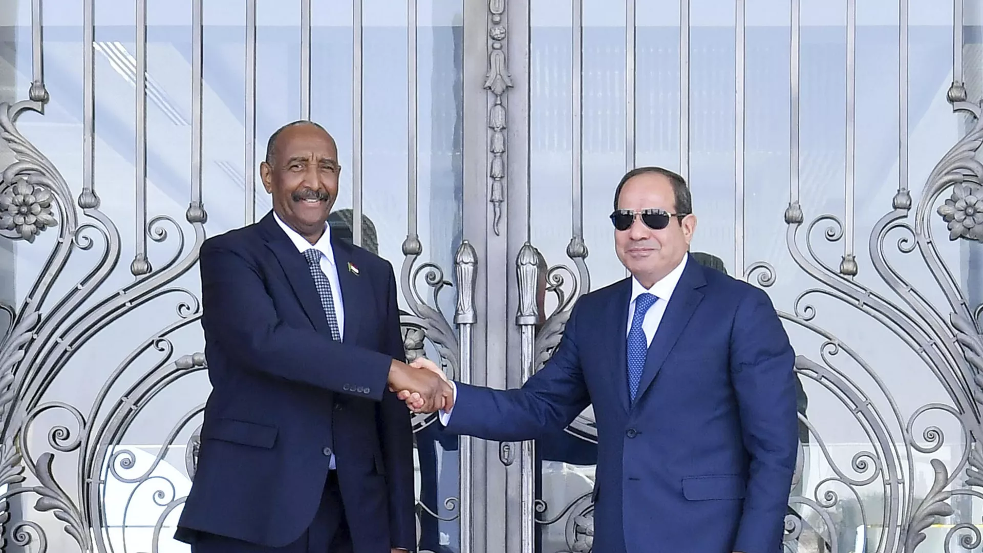 السودان يعلن الاتفاق مع مصر على تسريع العمل في المعابر الحدودية