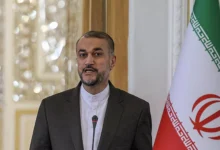 إيران تشدد على رفض التدخل الأجنبي بالشؤون الداخلية لأي بلد خاصة لبنان
