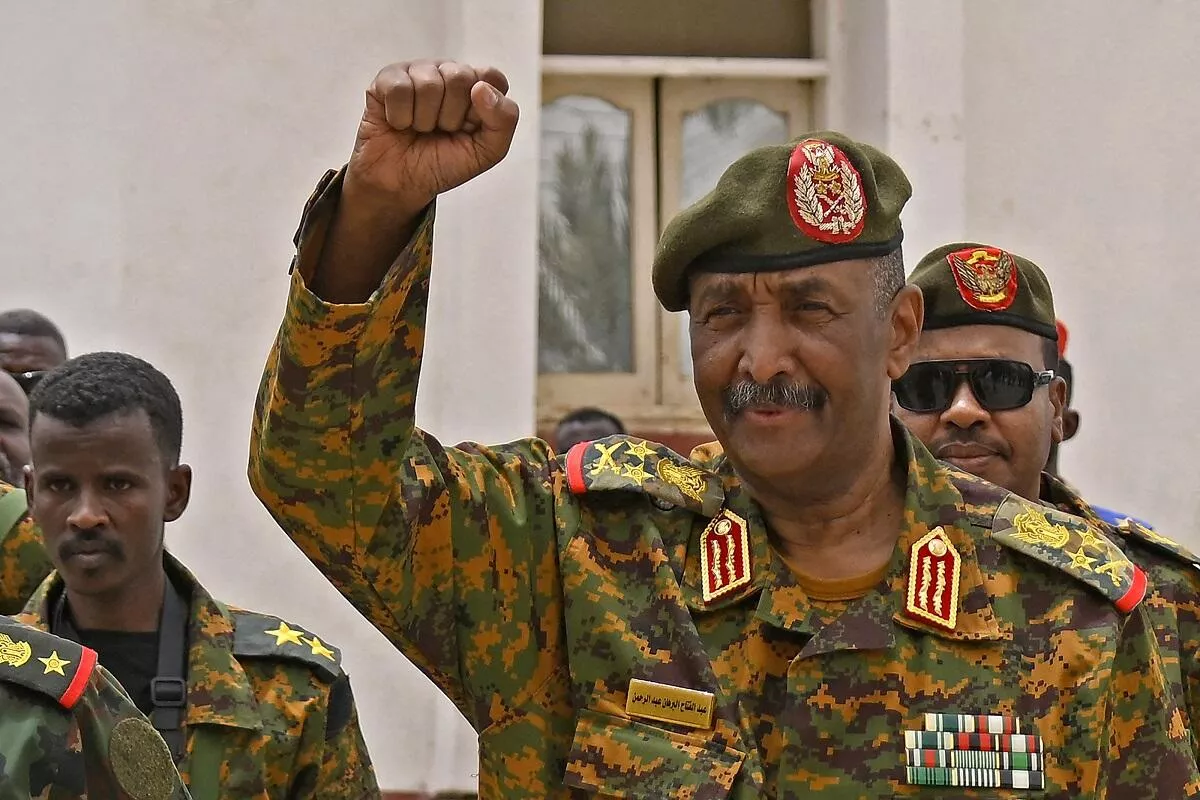 قائد الجيش السوداني: الشعب والجيش متفقان على دحر التمرد