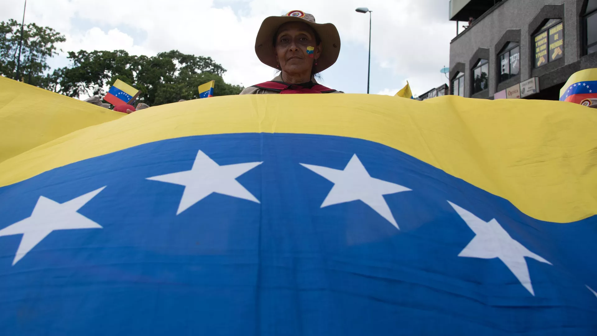 وزير الخارجية الفنزويلي: نأمل بالانضمام لـ "بريكس" قريبا