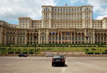 البرلمان الروماني يلغي خطاب زيلينسكي بشكل مفاجئ