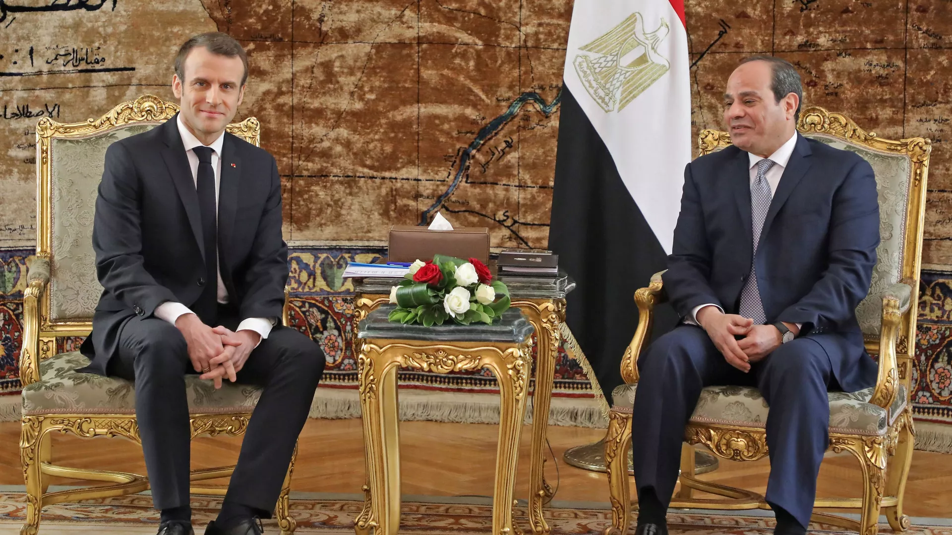 ماكرون يتوجه إلى مصر للقاء السيسي لبحث التطورات في غزة