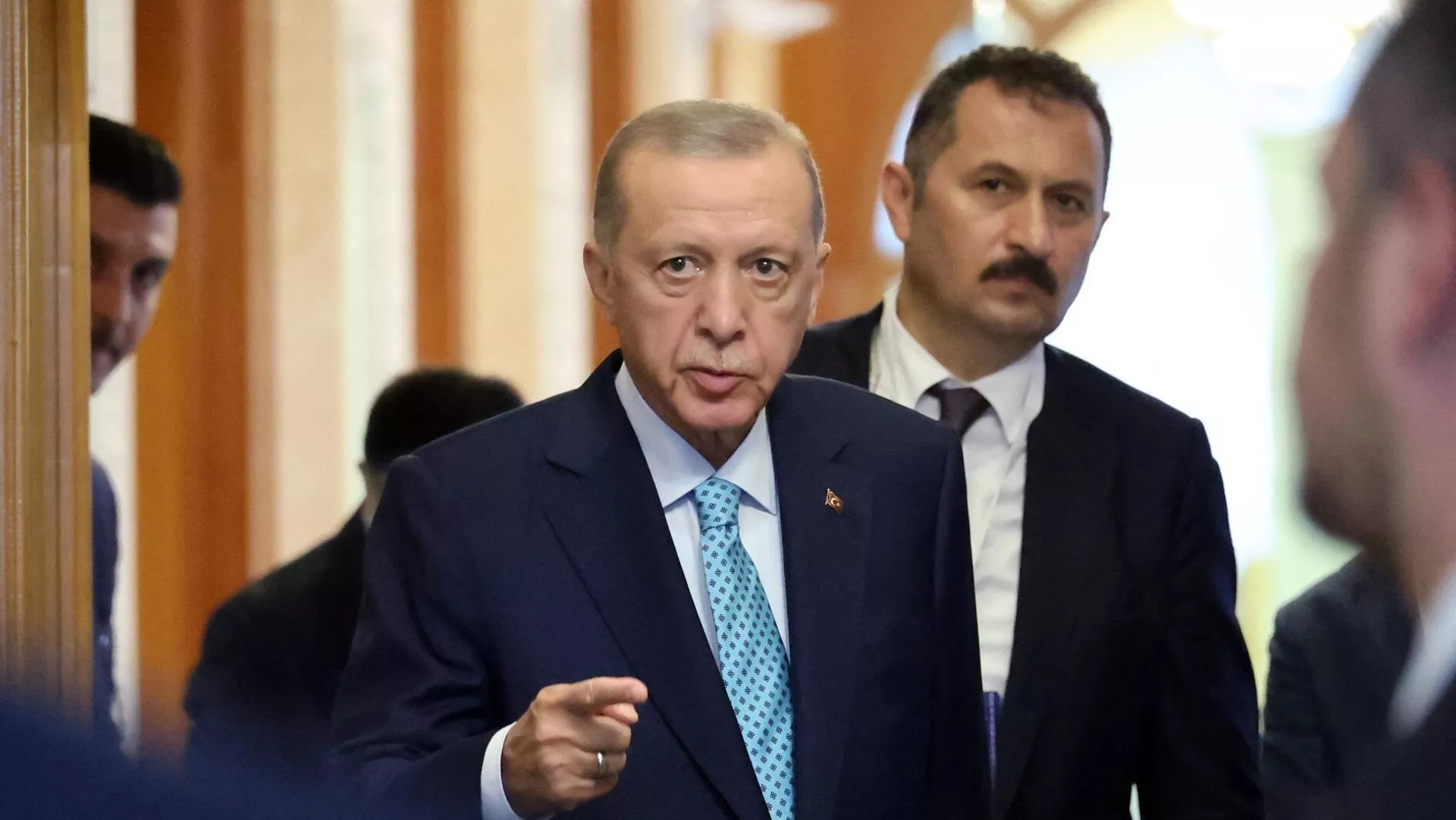 أردوغان يدعو إسرائيل إلى التخلي عن "حالة الجنون" فورا ووقف الهجمات على غزة