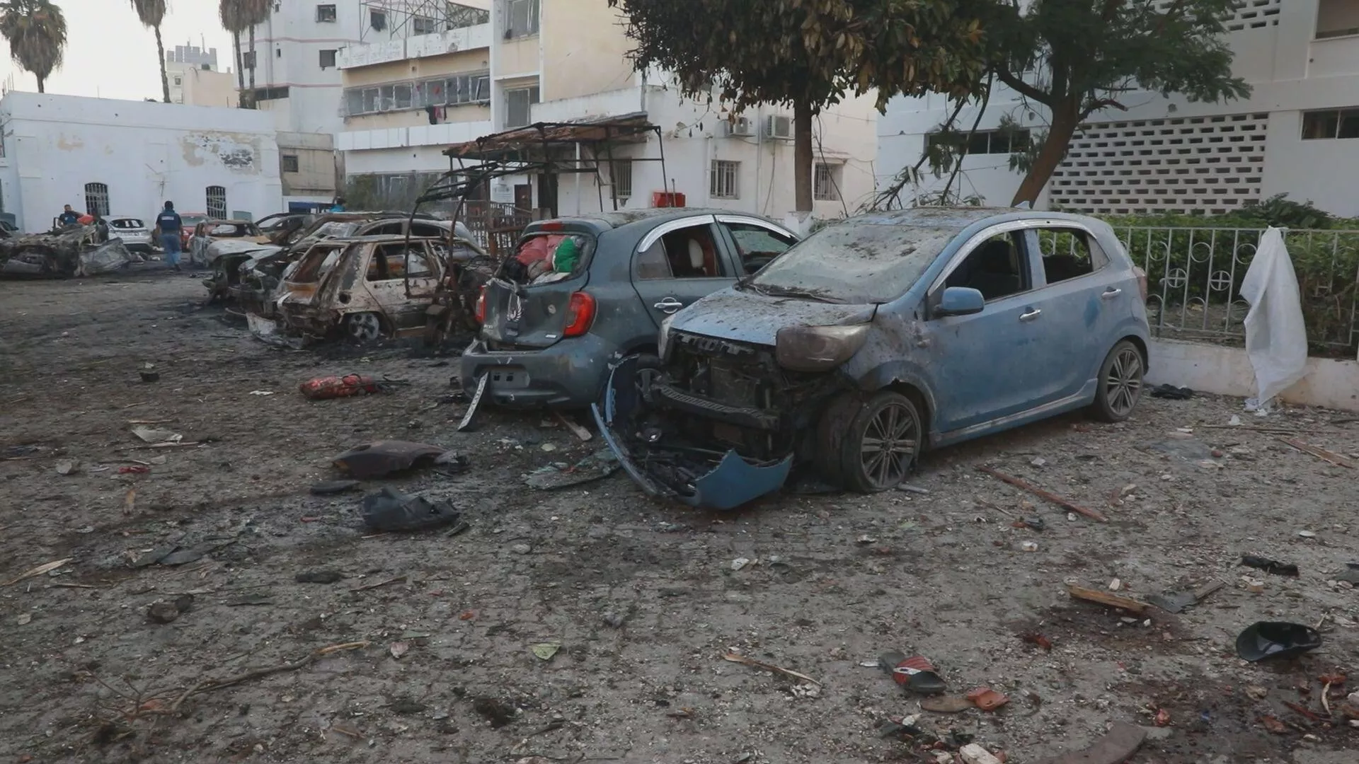 إسرائيل تتهم "حماس" باستغلال المستشفيات في عملياتها والحركة ترد