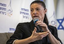 زعيمة حزب العمل الإسرائيلي: الشيء الصحيح أن يرحل نتنياهو الآن