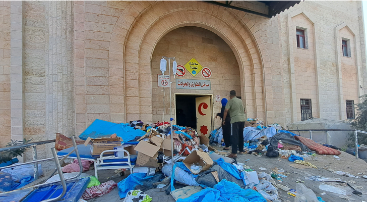 الصحة بغزة: القوات الإسرائيلية تمنع دفن 100 جثمان في مستشفى كمال عدوان