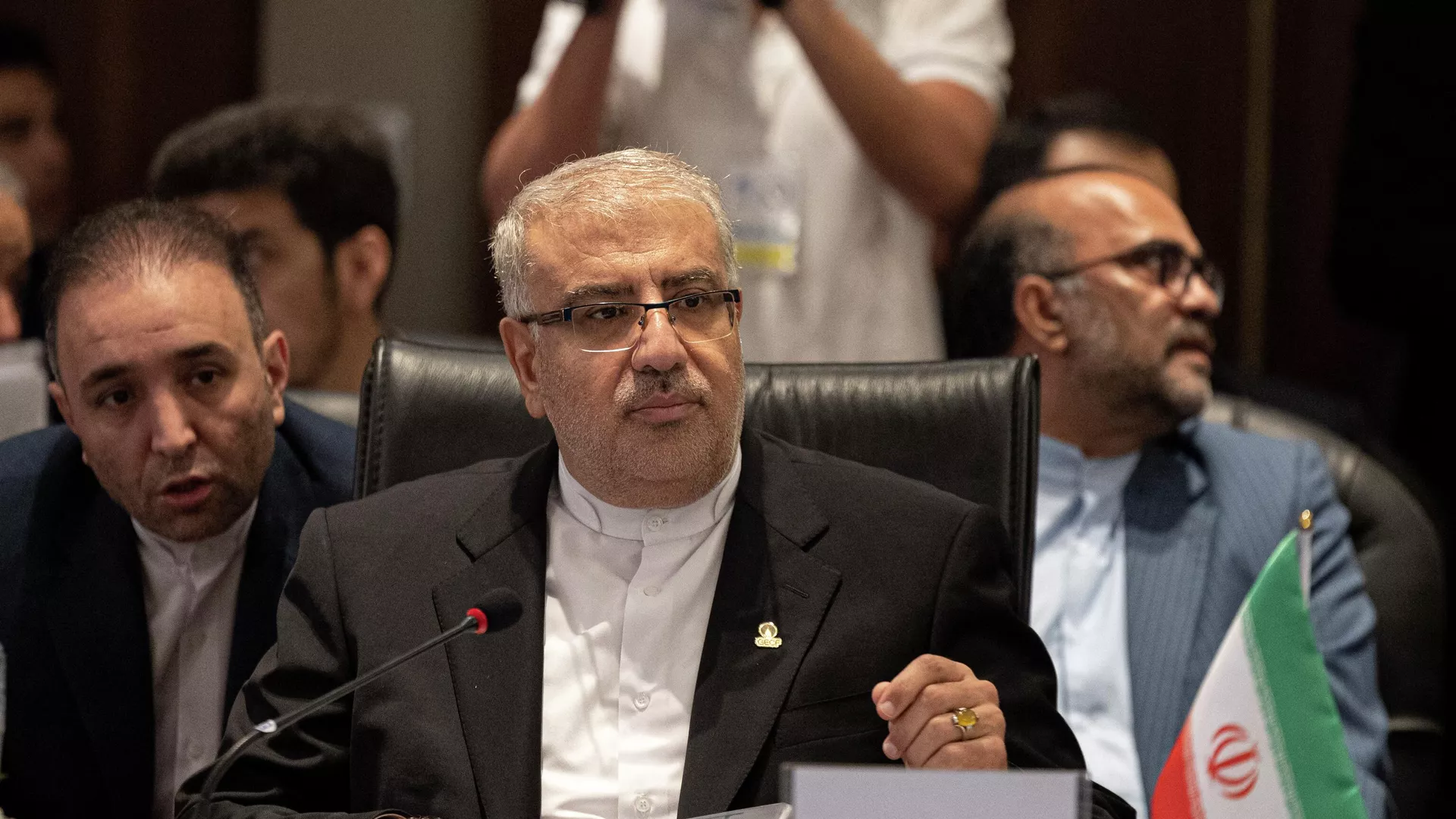 وزير النفط الإيراني: تعطل 60% من محطات الوقود والسبب هجوم سيبراني