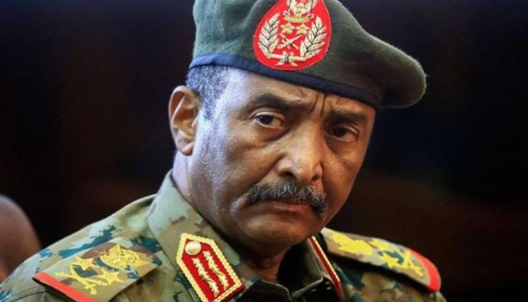 البرهان يخطر "إيغاد" بتجميد عضوية السودان فيها