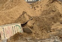 الجيش الإسرائيلي يعترف باستخراج جثث من مقبرة في غزة (صور)