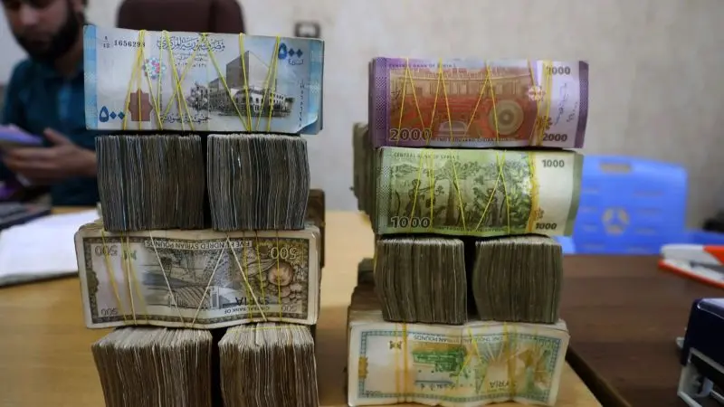 سعر الدولار اليوم في سوريا الجمعة 12 يناير 2024.. الليرة تواصل التراجع