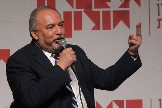 ليبرمان: لا خيار أمام إسرائيل سوى مواجهة إيران مباشرة