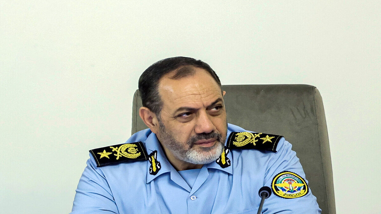 وزير الدفاع الإيراني، العميد طيار عزيز نصير زادة / إرنا