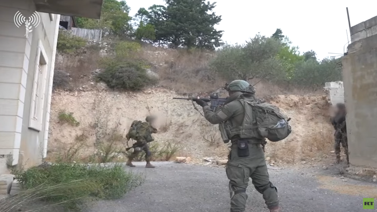 صحيفة لبنانية تكشف تفاصيل جديدة حول "كمائن حزب الله" ضد الجيش الإسرائيلي لقطة من فيديو للجيش الإسرائيلي / RT