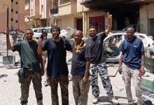 السودان .. الجيش يسيطر على مواقع حيوية وسط الخرطوم مقتربا من القصر الرئاسي