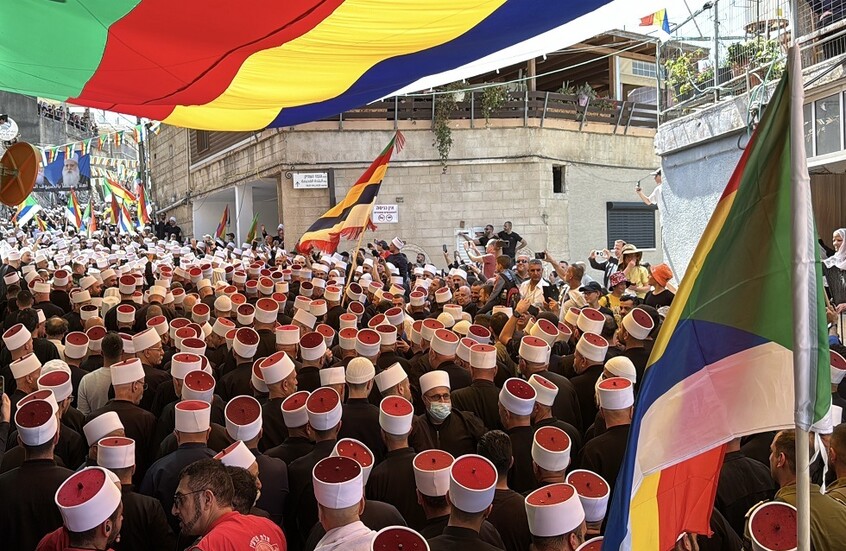 وفد من الطائفة الدرزية في سوريا يزور بلدة البقيعة في الجليل بإسرائيل في 15 مارس 2025. / Gettyimages.ru