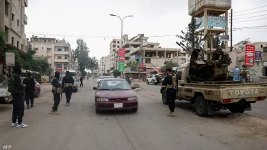 عناصر من الأمن العام السوري عند نقطة تفتيش في أشرفية صحنايا