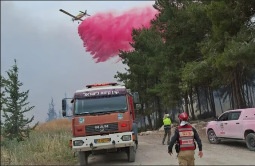 فرق الإنقاذ تحاول إهماد الحرائق في القدس / واينت