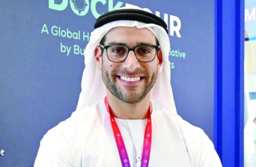 الطبيب الإماراتي عجلان الزاكي