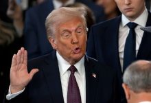 ترامب يؤدي اليمين الدستورية في مراسم تنصيب الرئيس الـ47 للولايات المتحدة / Gettyimages.ru