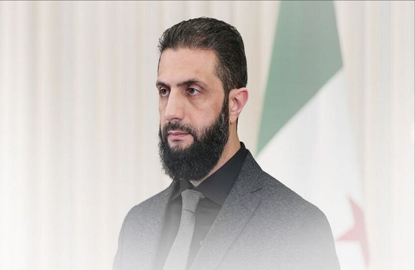 الرئيس السوري أحمد الشرع يعزي بضحايا تفجير كنيسة مار إلياس بدمشق. / سانا