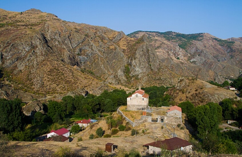 إقليم قره باغ الذي كان متنازعا عليه بين أرمينيا وأذربيجان وعاد إلى تحت سيطرة باكو / Gettyimages.ru
