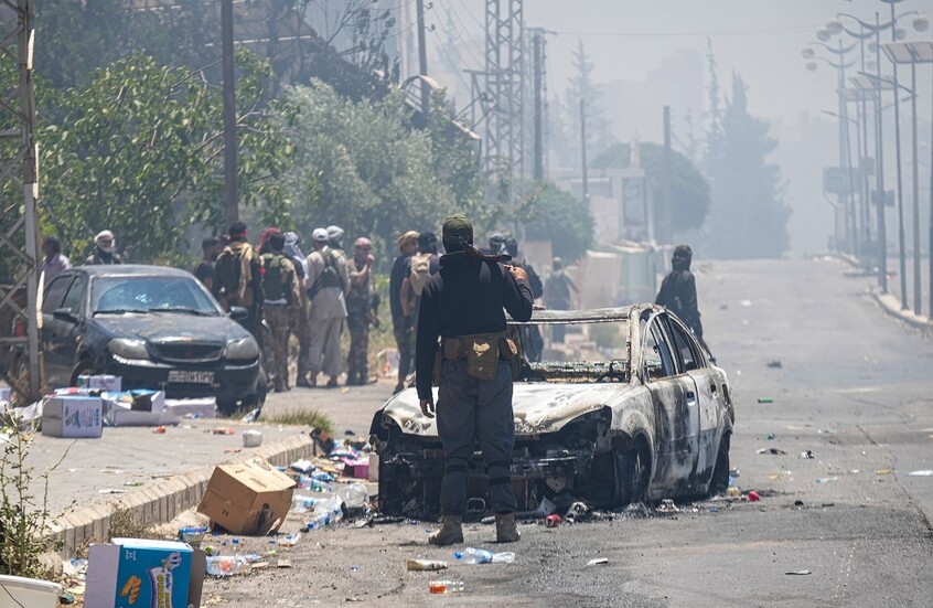 عشائر البدو تقانل في السويداء جنوب غربي سوريا ضد فصائل درزية مسلحة - 19 يوليو 2025. / Globallookpress