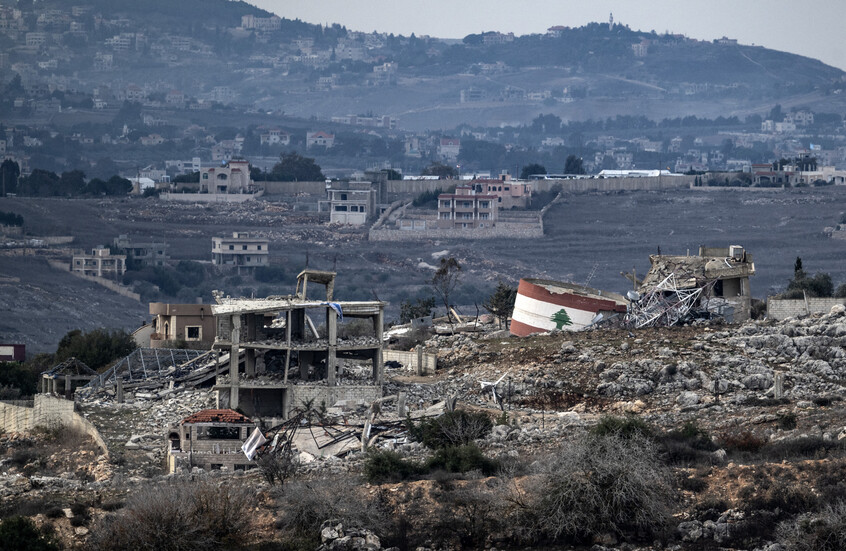 الدمار في قرية ميس الجبل جنوب لبنان إثر الحرب مع إسرائيل. 4 ديسمبر 2024. / Gettyimages.ru