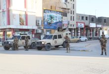 ليبيا، جنود يقفون في حراسة مدينة الزاوية. أعلنت المنطقة العسكرية للساحل الغربي التابعة لوزارة الدفاع الليبية، أنها أطلقت عملية عسكرية واسعة النطاق لمكافحة الجريمة في المنطقة -صورة أرشيفية / Gettyimages.ru