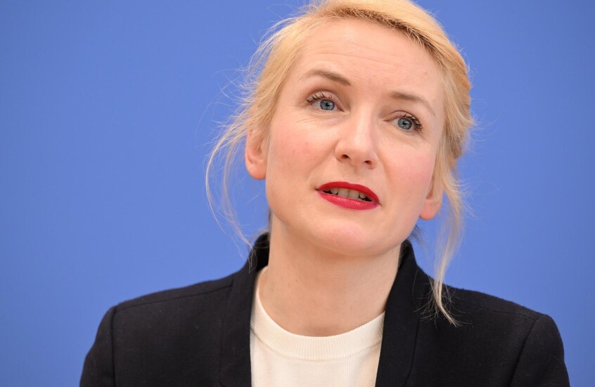 إينيس شفيرتنر