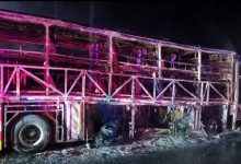 دراجة نارية تُشعل حريقا يلتهم حافلة ويتسبب بمقتل 20 راكبا / منصة إكس