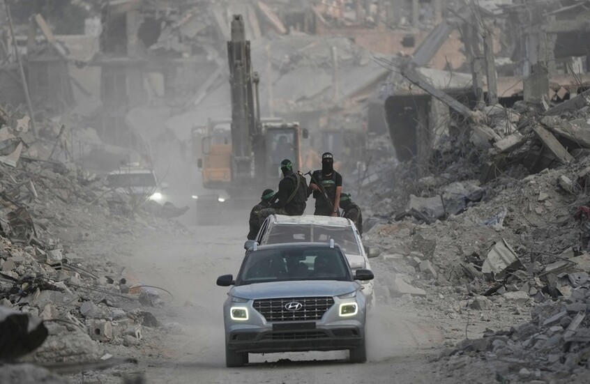 "أزمة نفق رفح".. واشنطن طلبت من إسرائيل السماح بخروج مسلحي حماس بعد تجريدهم من السلاح / AP