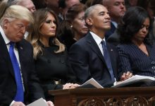 الرئيس الأمريكي دونالد ترامب، والسيدة الأولى ميلانيا ترامب، والرئيس الأسبق باراك أوباما، وميشيل أوباما - صورة أرشيفية / AP