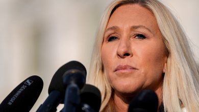 Julia Demaree Nikhinson / AP