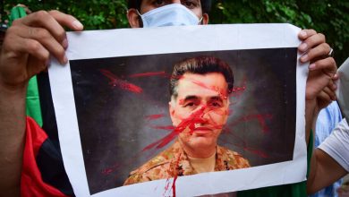 رئيس الاستخبارات الباكستاني السابق الجنرال فيض حميد / Gettyimages.ru