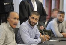 مغني الراب المرحل خلال جلسة المحكمة / "بيلد"