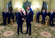 الرئيسين الروسي فلاديمير بوتين والسوري أحمد الشرع / - Kremlin / RT