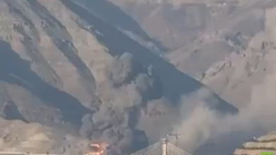 "شريان رئيسي للنفط".. قصف جسر رئيسي يربط جزيرة كرج الإيرانية بالعاصمة طهران / RT